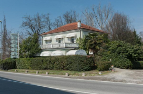  Hotel Villa Giulia  Тортона